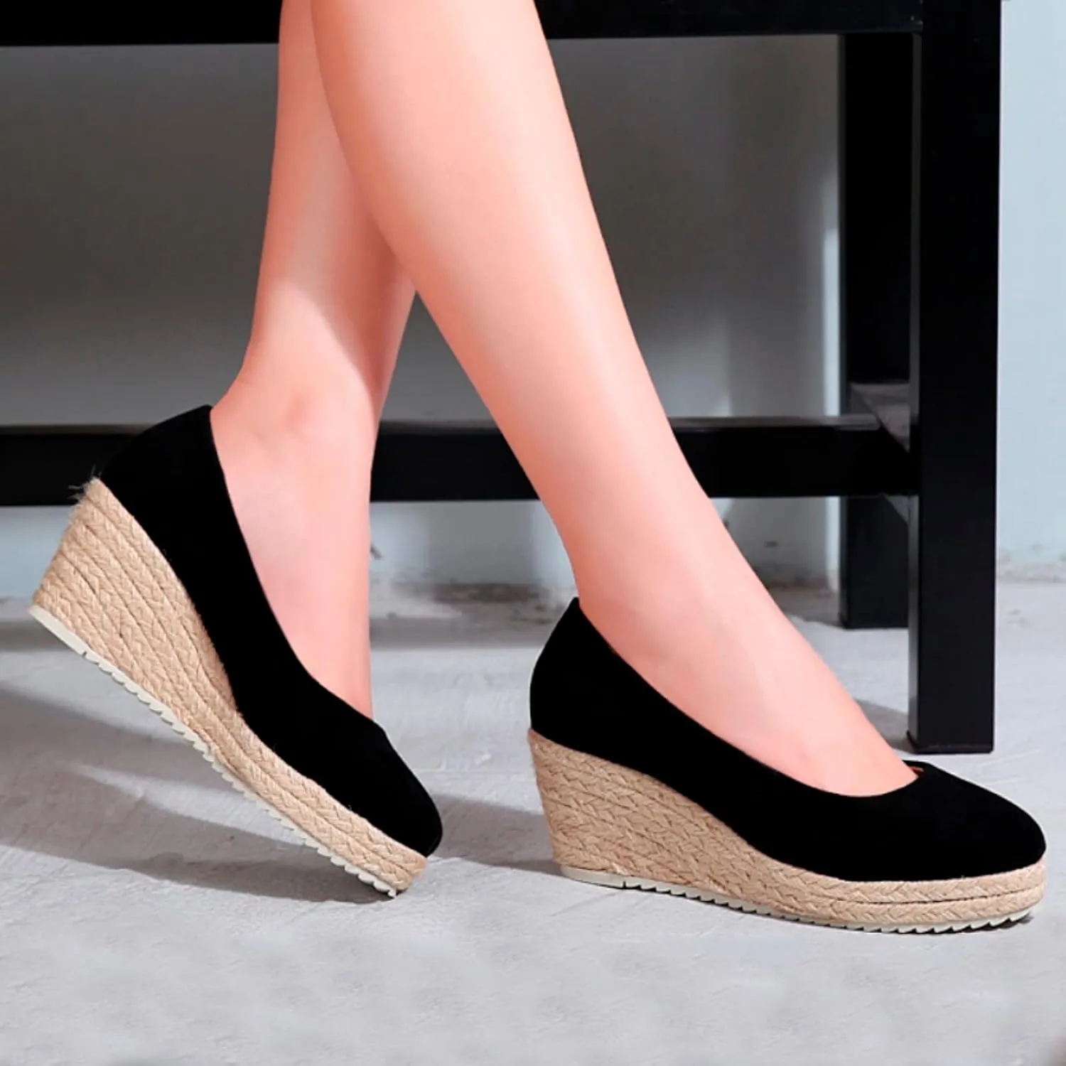 Dressy Sandals for Women 2025 Closed Pointed Toe Elegant Suede Wedge Shoes for Work Daily Dating Fashion Heels